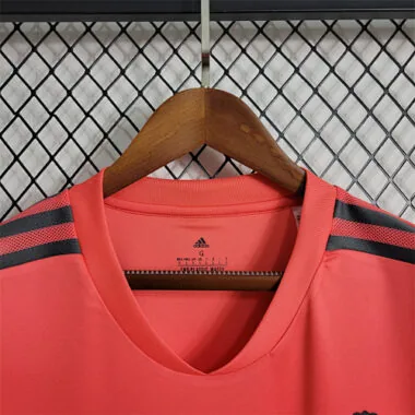 22-23 International training server red