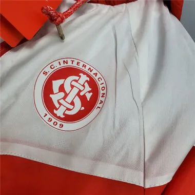 20-21 International redwhite windbreaker