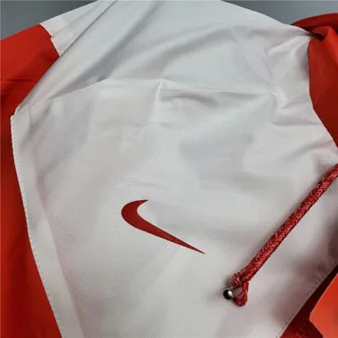 20-21 International redwhite windbreaker