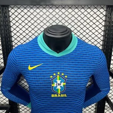 Camisa de manga comprida da seleção brasileira para jogos fora de casa de 2024, versão de jogador