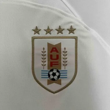 Equipamento Branco Edição Especial do Uruguai 2024
