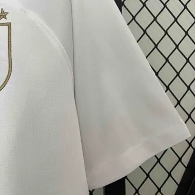Equipamento Branco Edição Especial do Uruguai 2024