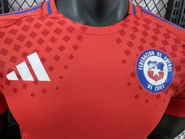 Camisa do Chile para jogos em casa de 2024 (versão para jogadores)