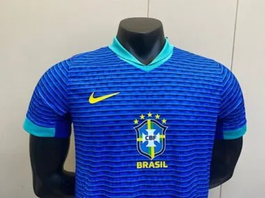 Camisa da seleção brasileira de 2024 para jogos fora de casa, versão para jogadores
