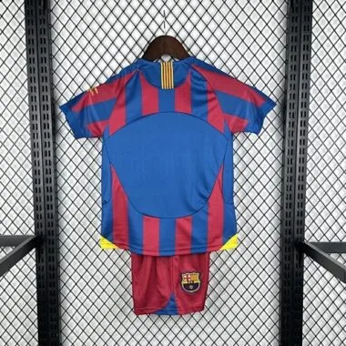 05-06 Kids Retro FC Bareclona Home Kit Cheap Football Jersey Wholesale Yupoo