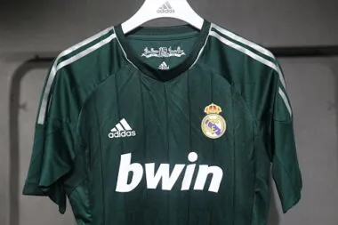 12-13 Retro Player Real Madrid Third Away Kit Cheap Football Jersey Wholesale Yupoo