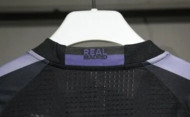 Camiseta de fútbol del Real Madrid, tercera equipación de visitante, estilo retro, temporadas 16-17, a buen precio, venta al por mayor en Yupoo