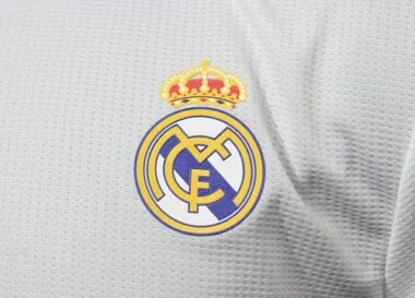 19-20 Retro Player Real Madrid Home Kit Long Sleeve Cheap Football Jersey Wholesale Yupoo