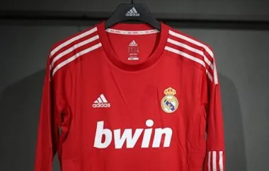 11-12 Retro Player Real Madrid Third Away Kit Long Sleeve Cheap Football Jersey Wholesale Yupoo