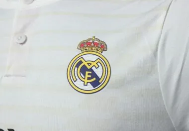 14-15 Retro Player Real Madrid Home Kit Long Sleeve Cheap Football Jersey Wholesale Yupoo