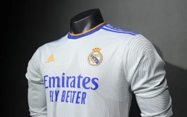 21-22 Retro Player Real Madrid Home Kit Long Sleeve Cheap Football Jersey Wholesale Yupoo
