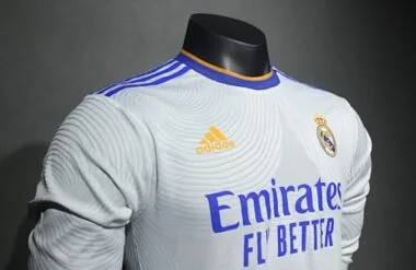 21-22 Retro Player Real Madrid Home Kit Long Sleeve Cheap Football Jersey Wholesale Yupoo