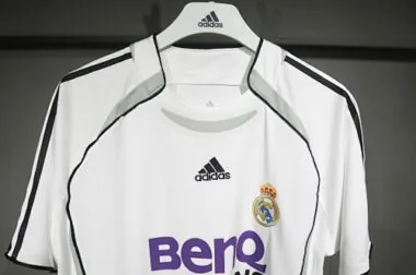 06-07 Retro Player Real Madrid Home Kit Cheap Football Jersey Wholesale Yupoo