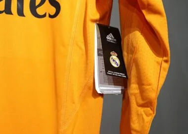 13-14 Retro Player Real Madrid Third Away Kit Long Sleeve Cheap Football Jersey Wholesale Yupoo