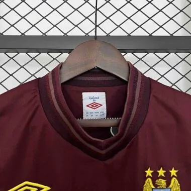 Retro 2012-13 Manchester City Away