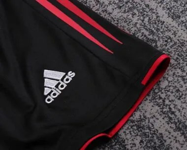 04-05 Retro Kids AC Milan Home Kit