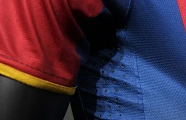 2010-11 Retro Barcelona Home Kit Player