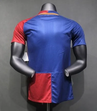 2008-09 Retro Barcelona Home Kit Player