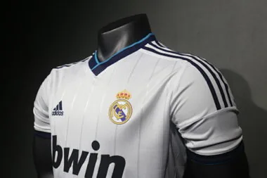 2012-13 Retro Real Madrid Home Kit Player