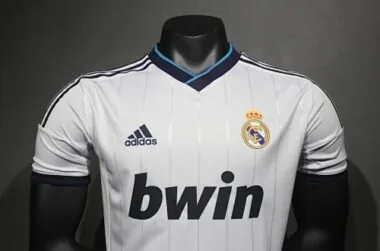 2012-13 Retro Real Madrid Home Kit Player