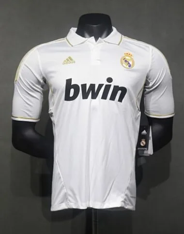 2010-11 Retro Real Madrid Home Kit Player
