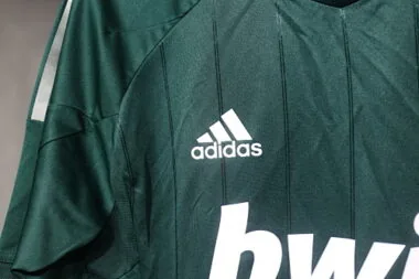 2012-13 Retro Real Madrid Second Away Kit Player