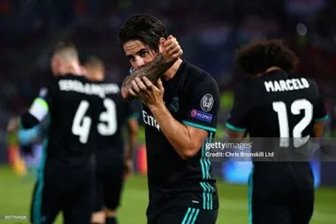 2017-18 Retro Real Madrid Away Kit Player