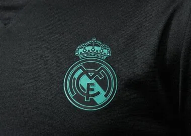 2017-18 Retro Real Madrid Away Kit Player