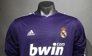 2010-11 Retro Real Madrid Second Away Kit Player Long Sleeves