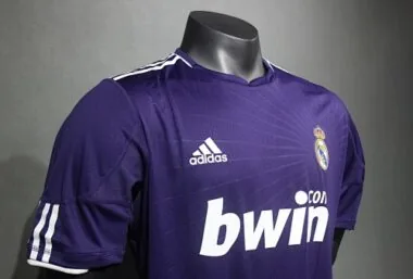 2010-11 Retro Real Madrid Second Away Kit Player