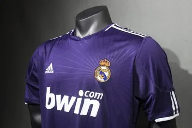2010-11 Retro Real Madrid Second Away Kit Player