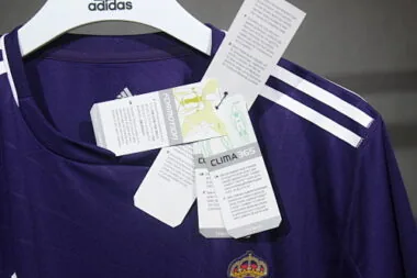 2010-11 Retro Real Madrid Second Away Kit Player