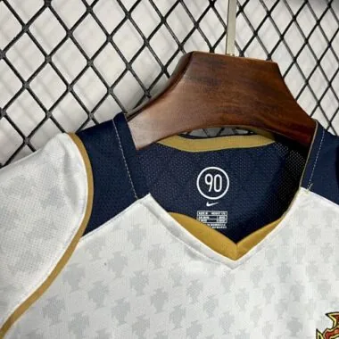 2004 Portugal Away
