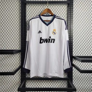 12–13 Real Madrid Heimtrikot mit langen Ärmeln