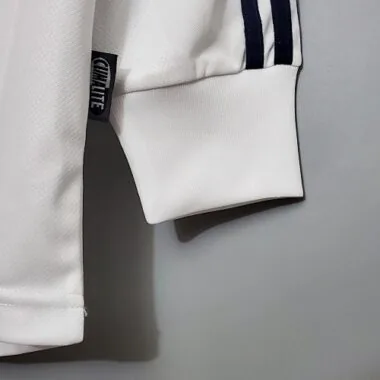 01-02 Real Madrid home long-sleeve