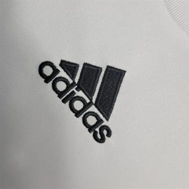 09-10 Real Madrid Heimtrikot mit langen Ärmeln