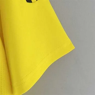 11-12 Cartellino giallo al portiere del Real Madrid