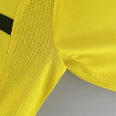 11-12 Cartellino giallo al portiere del Real Madrid