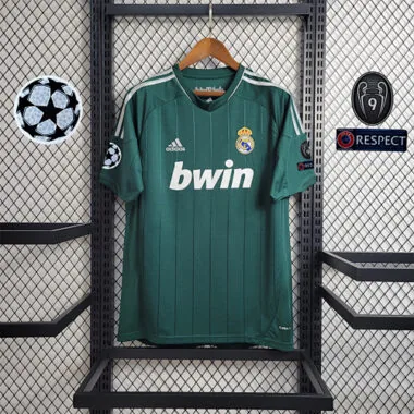 12-13 Real Madrid third away