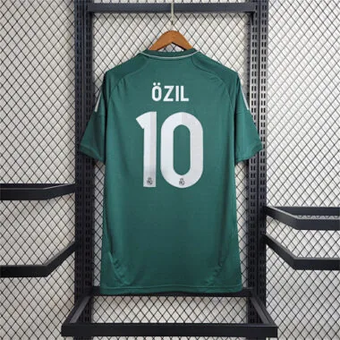 12-13 Real Madrid third away