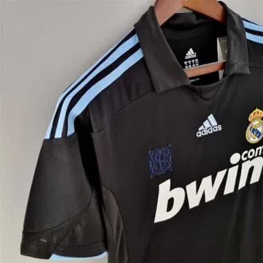 09-10 Real Madrid away