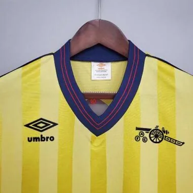 83-86 Arsenal away