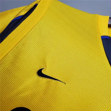 99-00 Arsenal away