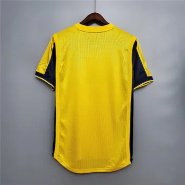 99-00 Arsenal away