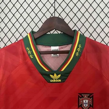 Equipación retro de Portugal 92-94 (local). Camiseta vintage de fútbol. Proveedor de camisetas AAAAJersey