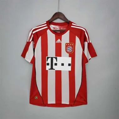 10-11 Bayern Munich home