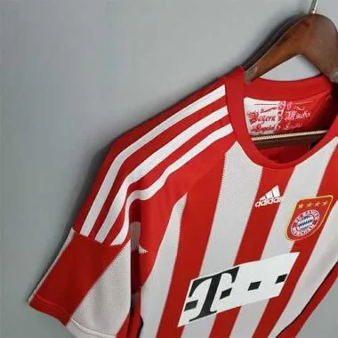 10-11 Bayern Munich home