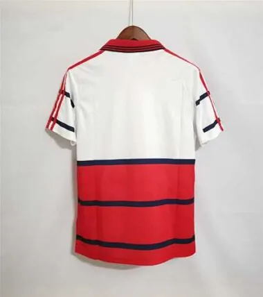 98-01 Bayern Munich away