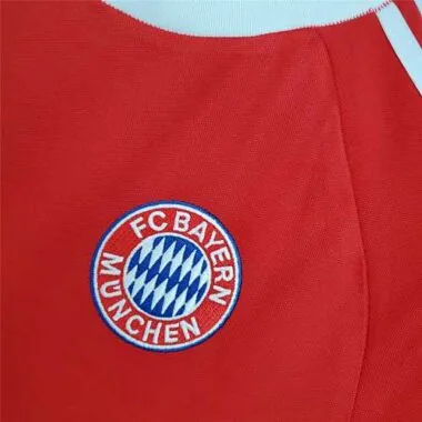 00-01 Bayern Munich home