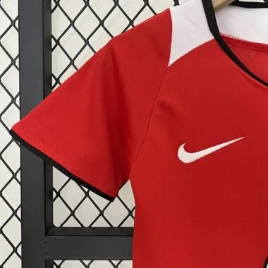 05-06 Manchester United Home Retro Kid Kits Youth Apparels AAAAJersey Wholesale Yupoo